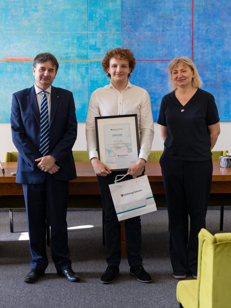 LG Energy Solution Wrocław nagradza najlepszych studentów koreanistyki Uniwersytetu Wrocławskiego