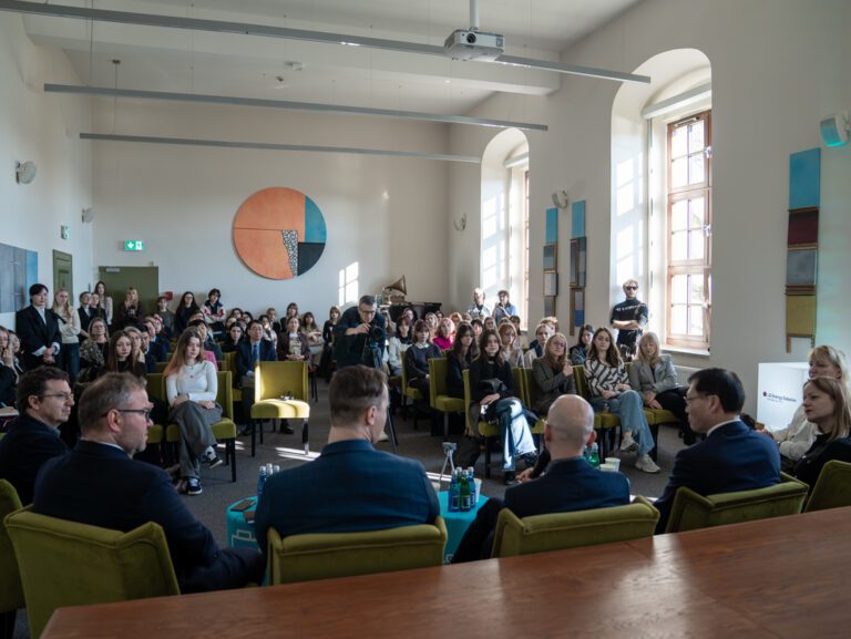 Debata „Technologia, kultura, inwestycje: Korea Południowa a Dolny Śląsk”