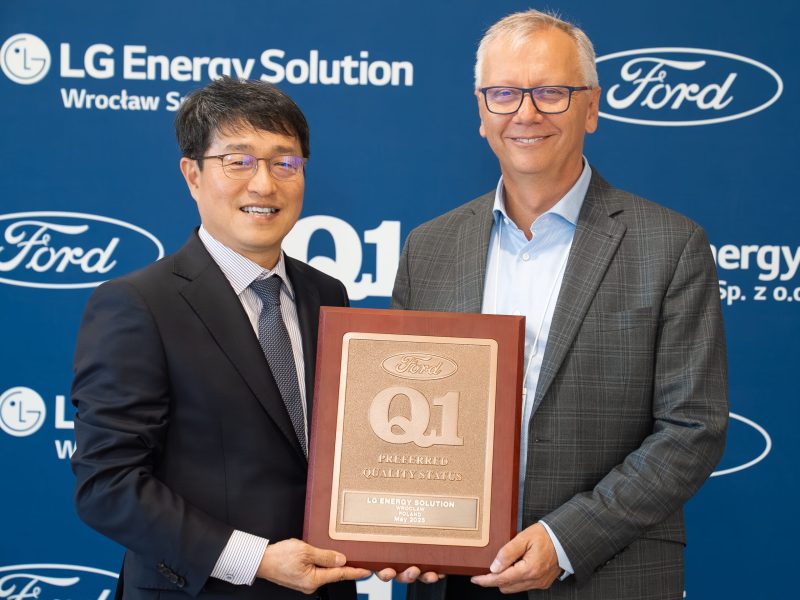 Firma LG Energy Solution Wrocław nagrodzona certyfikatem Q1 Forda